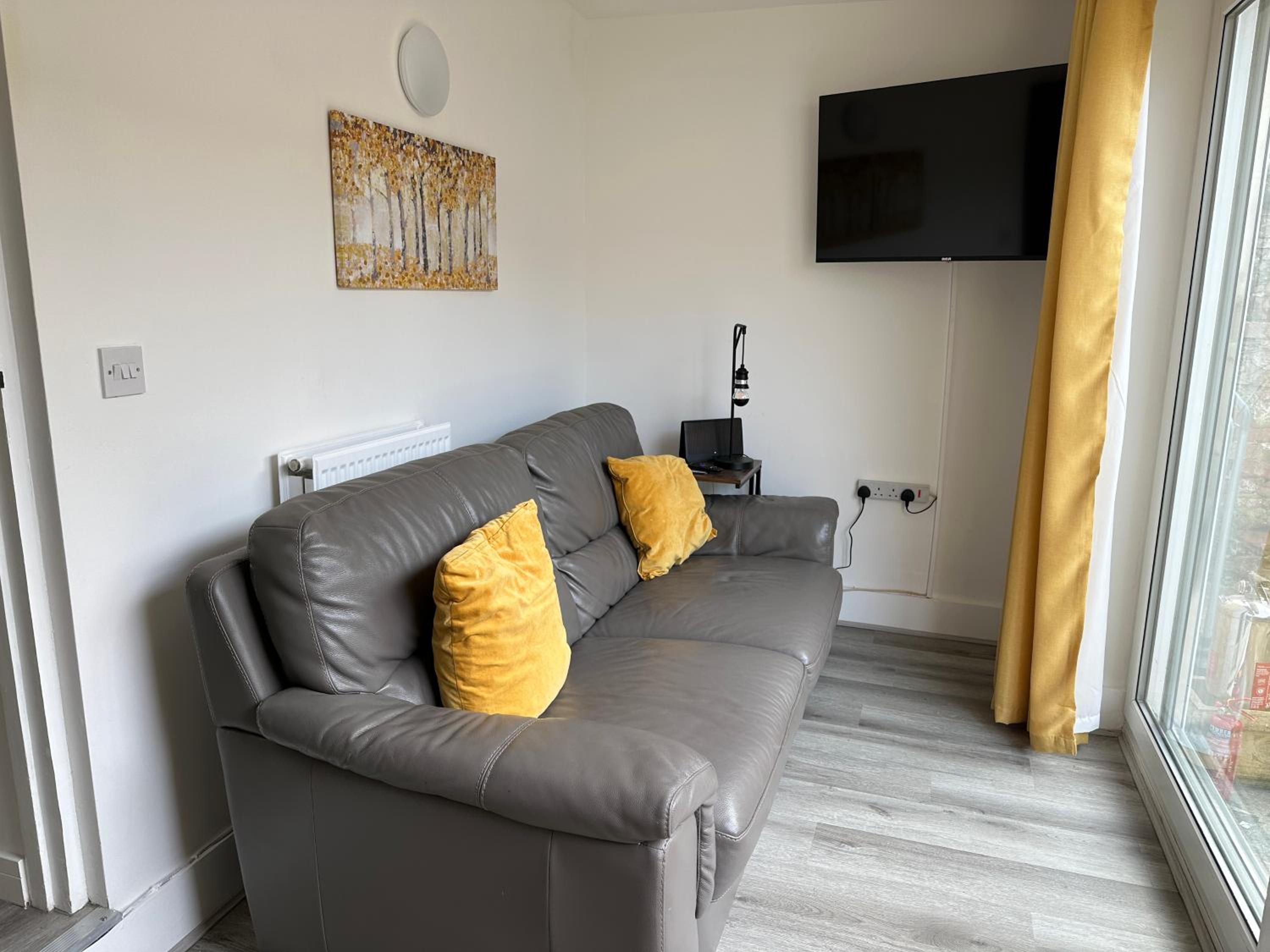 Carmen Sylva Llandudno Family ground floor Flat 1 view 4