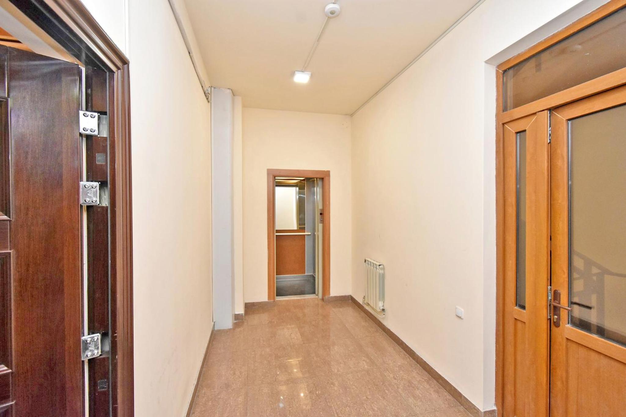 Lux Apartment 2 Bedroom, 2 Open Balcony In The Center Of Yerevan, Near Republic Square