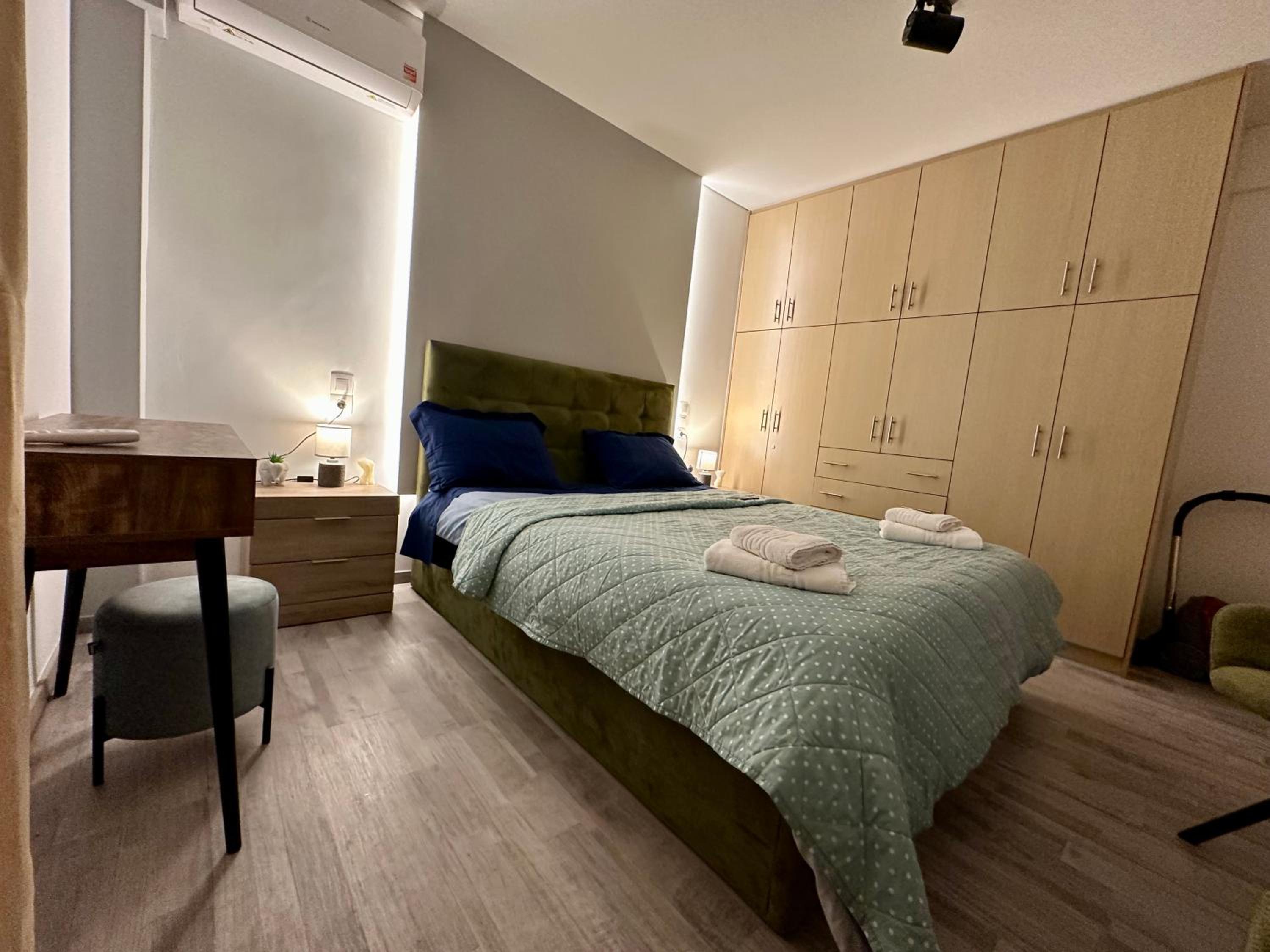 Fully Renovated Apartment In The Heart Of Athens
