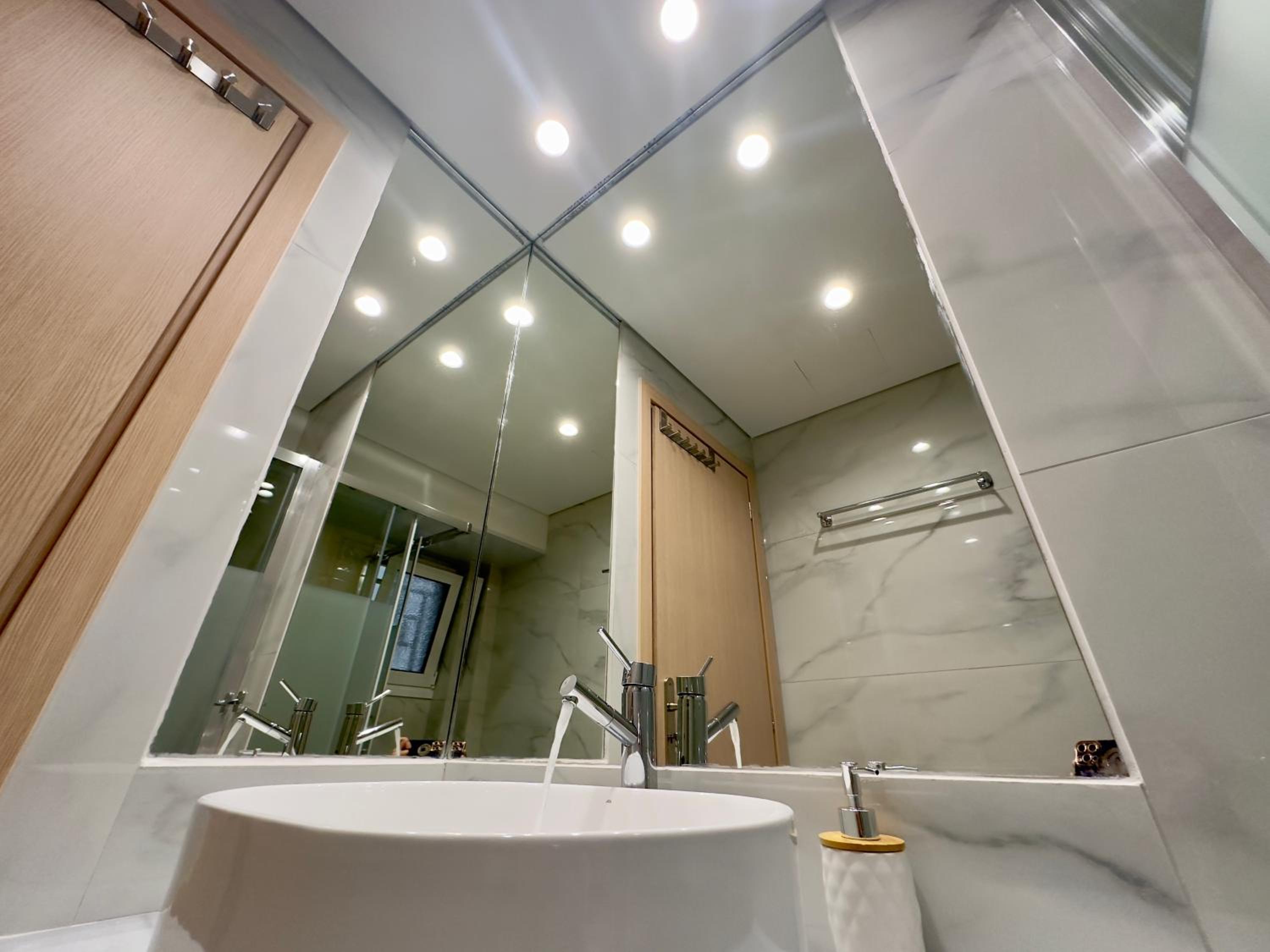Fully Renovated Apartment In The Heart Of Athens
