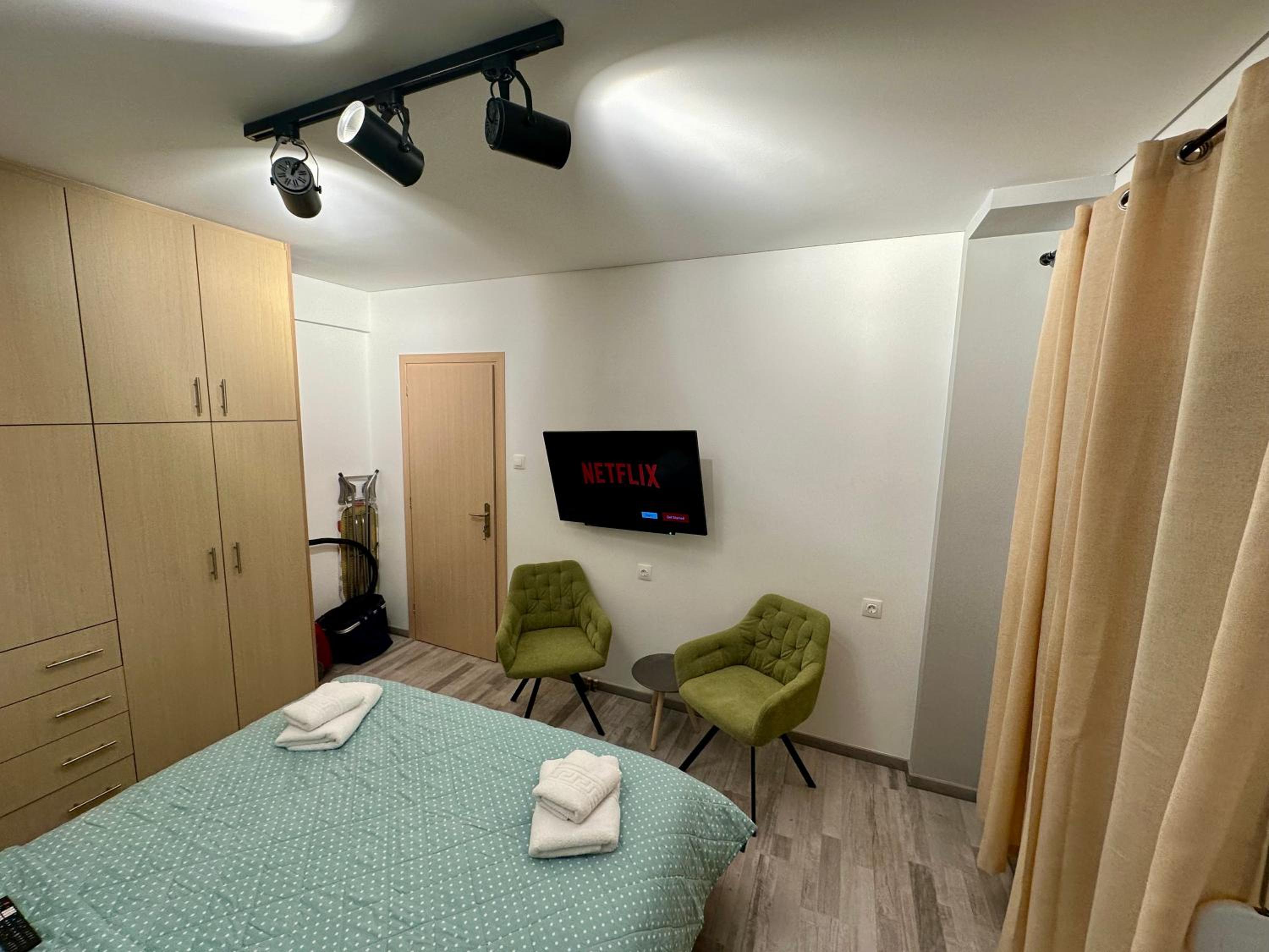 Fully Renovated Apartment In The Heart Of Athens