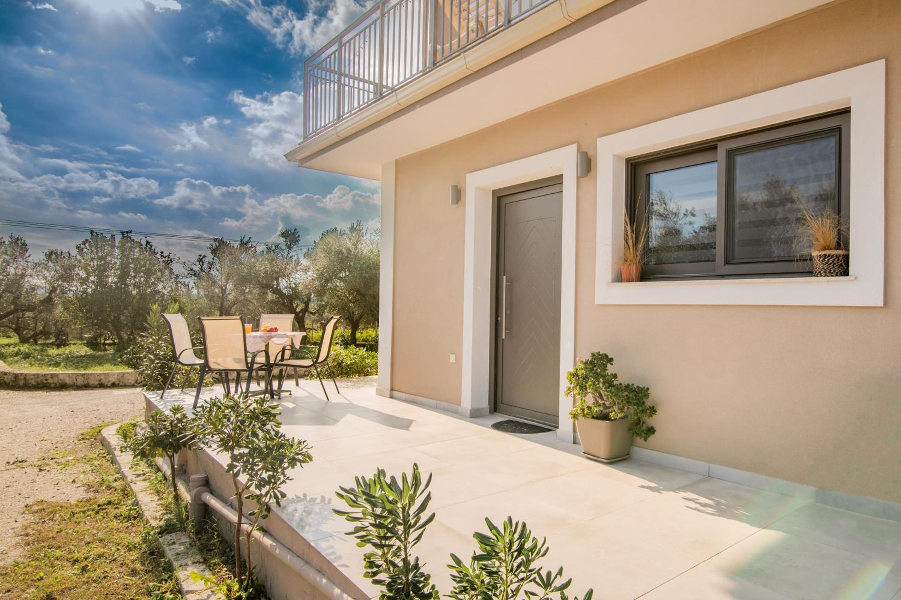 Andriana's 2-Bedroom countryside retreat photo 2