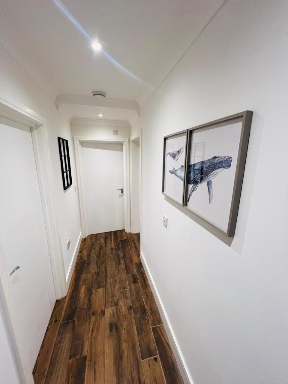 Luxury apartment near London centre, near train station, E1