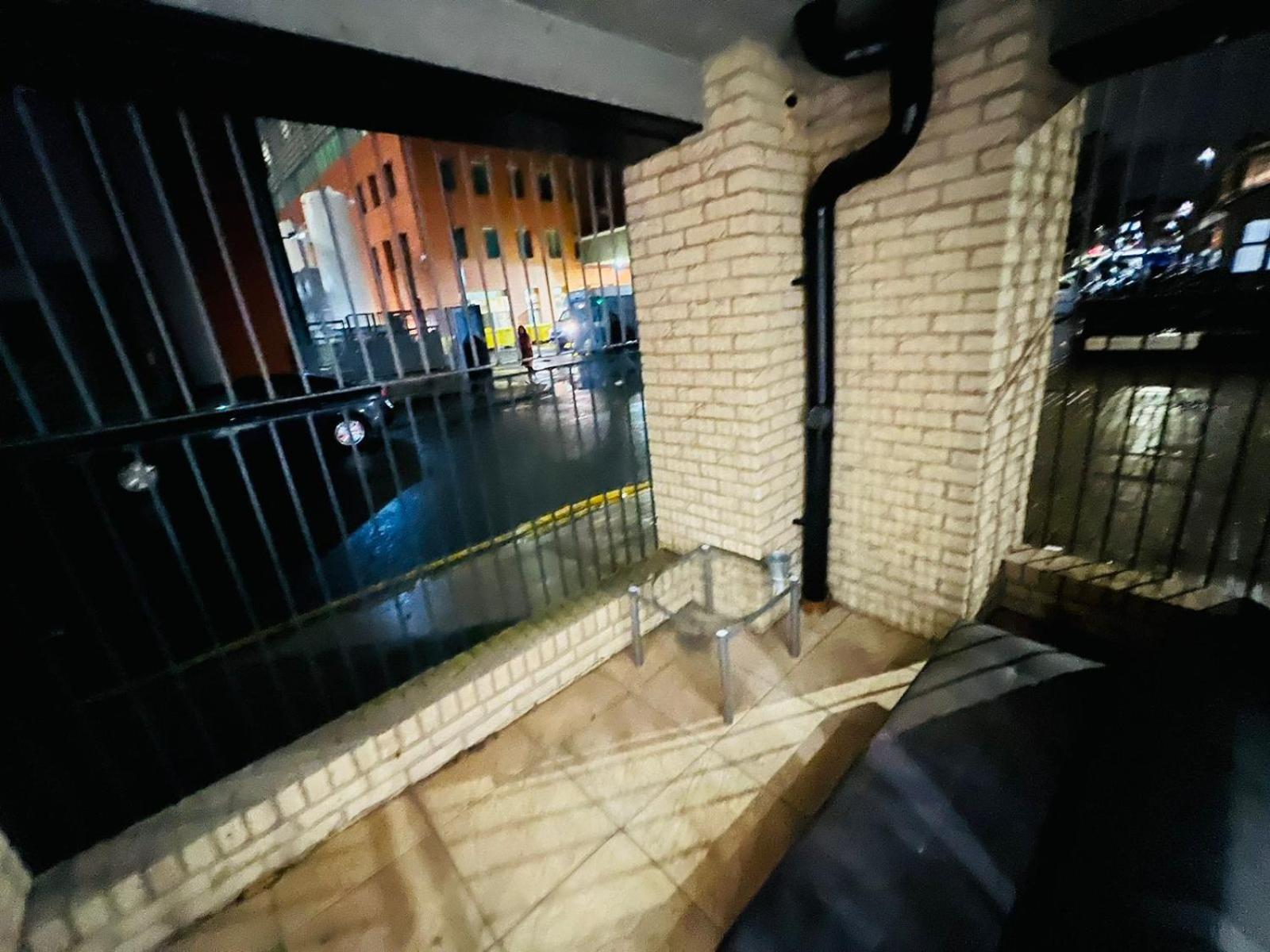 Luxury apartment near London centre, near train station, E1