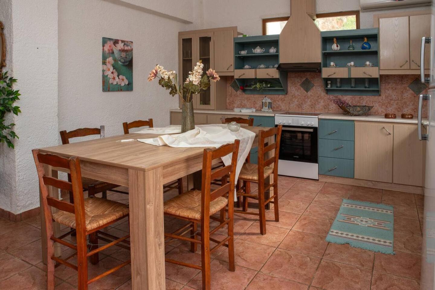 Laconian Collection Villa Voukamvilia