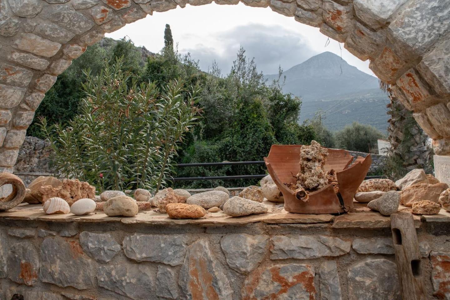 Laconian Collection Villa Voukamvilia