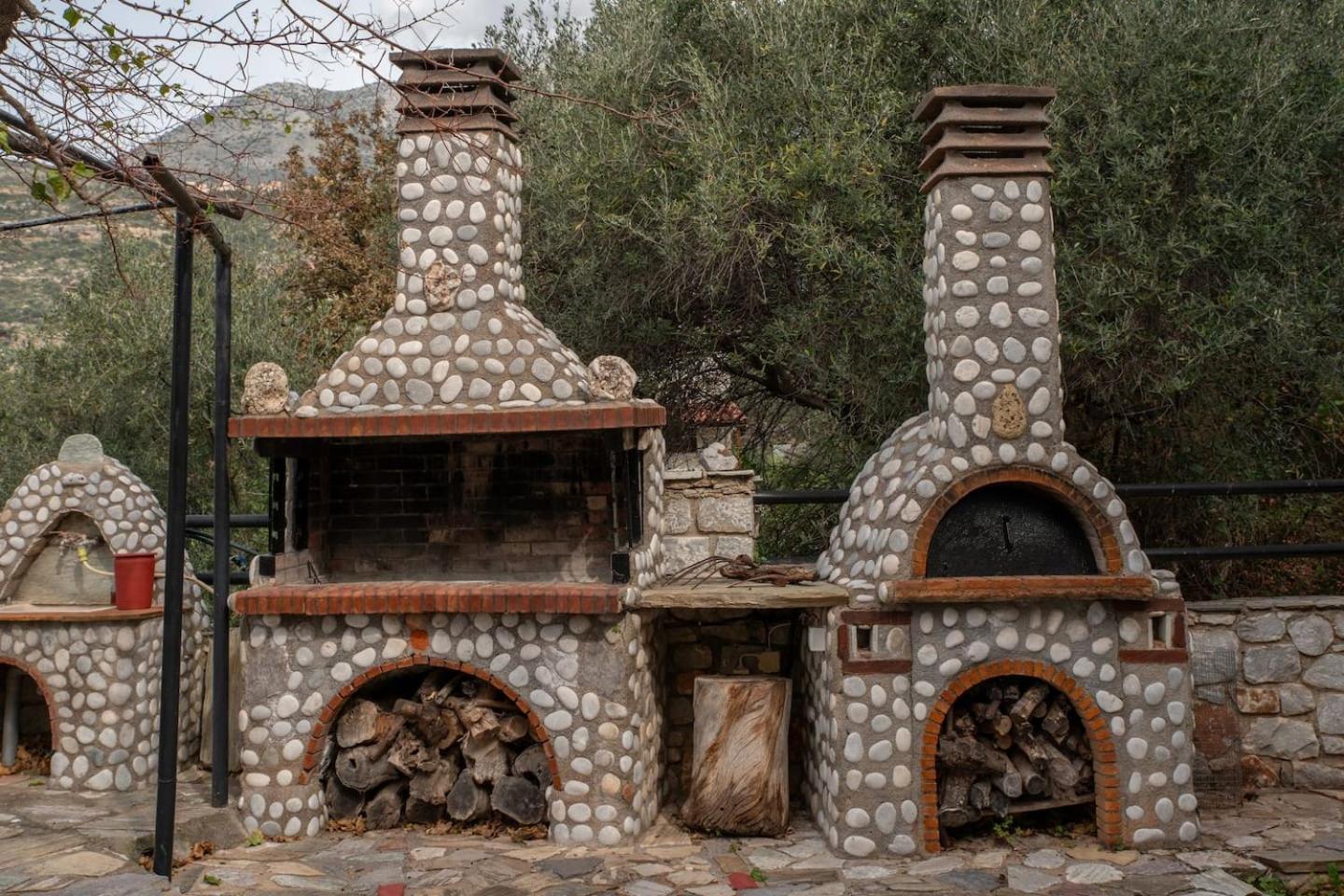 Laconian Collection Villa Voukamvilia