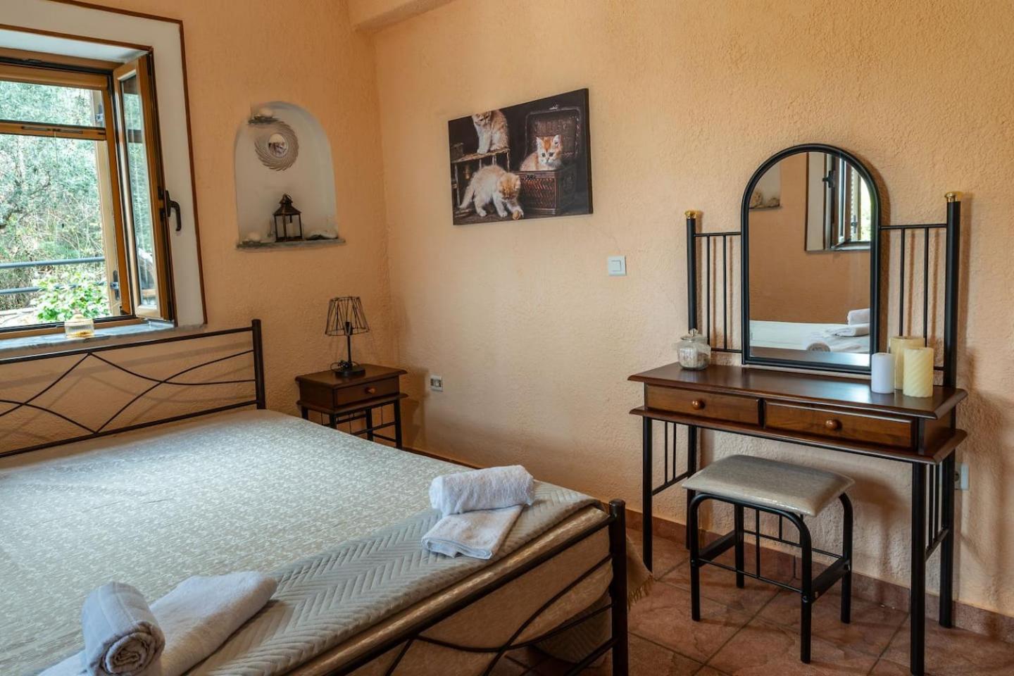 Laconian Collection Villa Voukamvilia