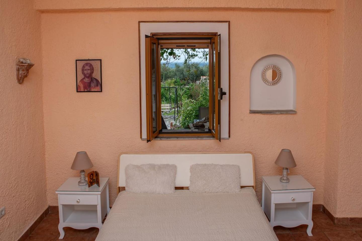 Laconian Collection Villa Voukamvilia