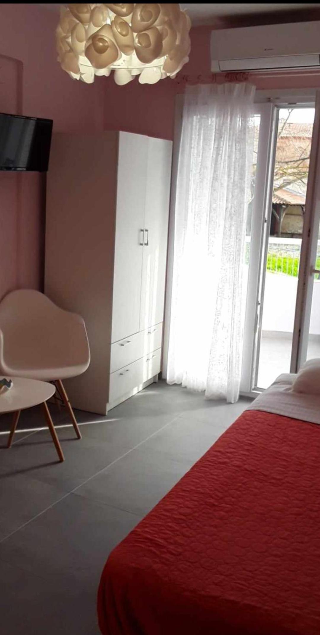 Ormos View Apartments