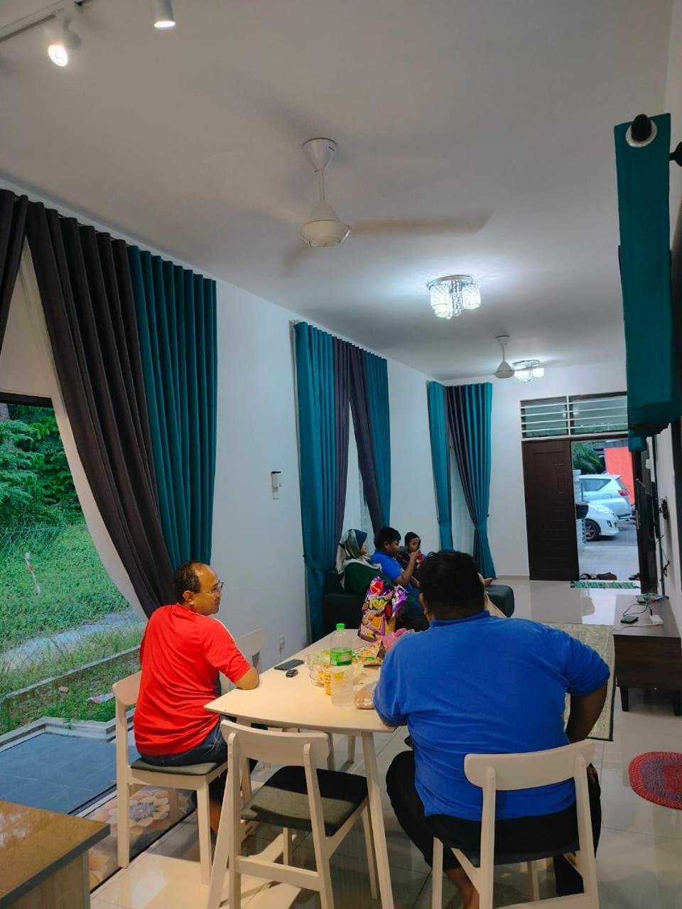 Aiman's Rose HomeStay photo 3