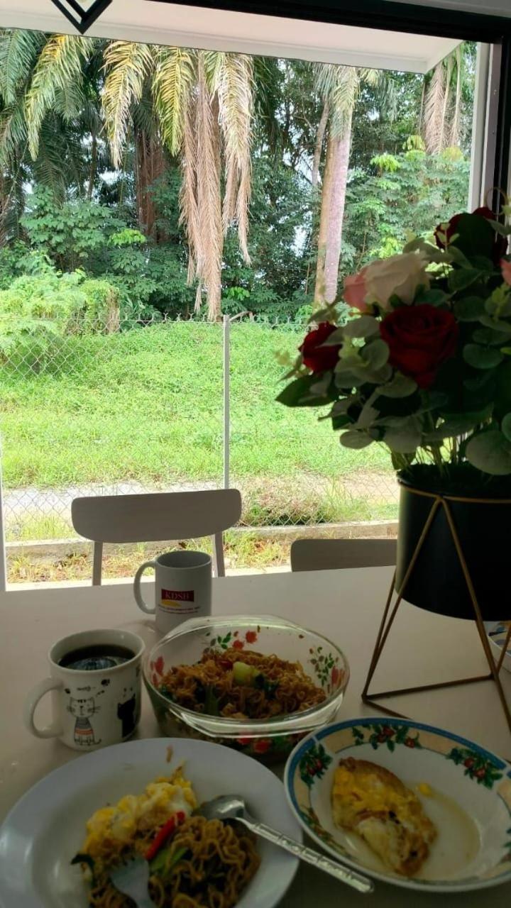 Aiman's Rose HomeStay photo 5