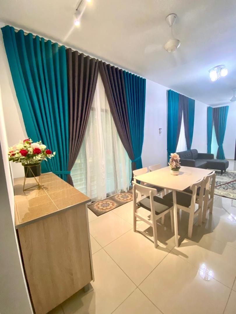 Aiman's Rose HomeStay photo 6