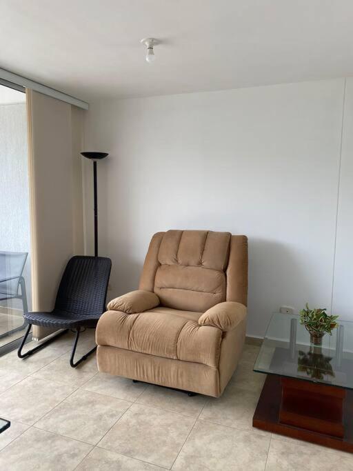 Apartamento moderno - vista/piscina