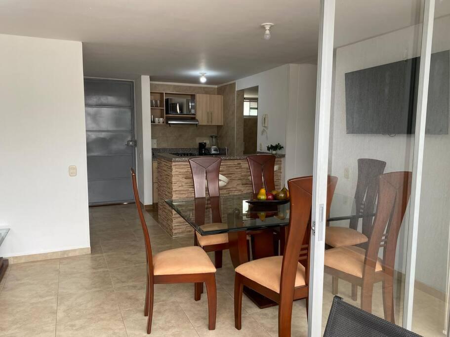 Apartamento moderno - vista/piscina