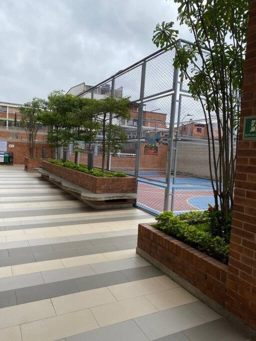 Apartamento moderno - vista/piscina