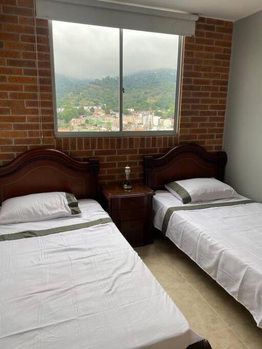 Apartamento moderno - vista/piscina