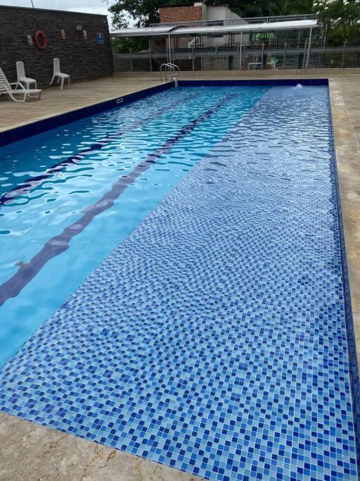 Apartamento moderno - vista/piscina