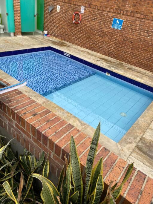 Apartamento moderno - vista/piscina