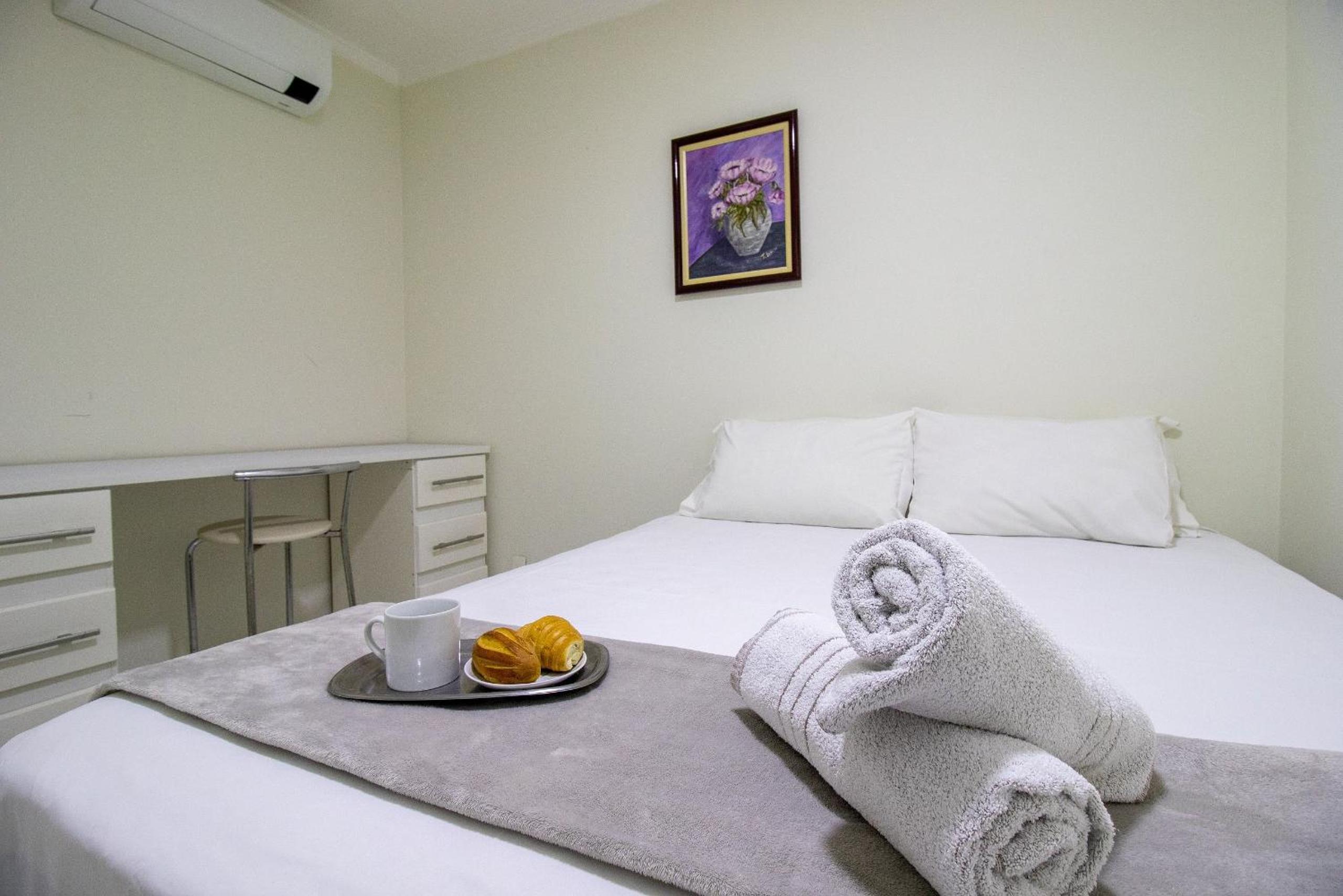 APU24 - Esq com Av Atlântica, 4 Dorm, Climatizado