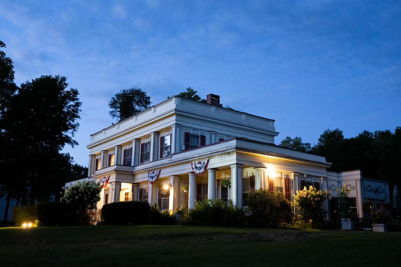Arlington Inn & Spa