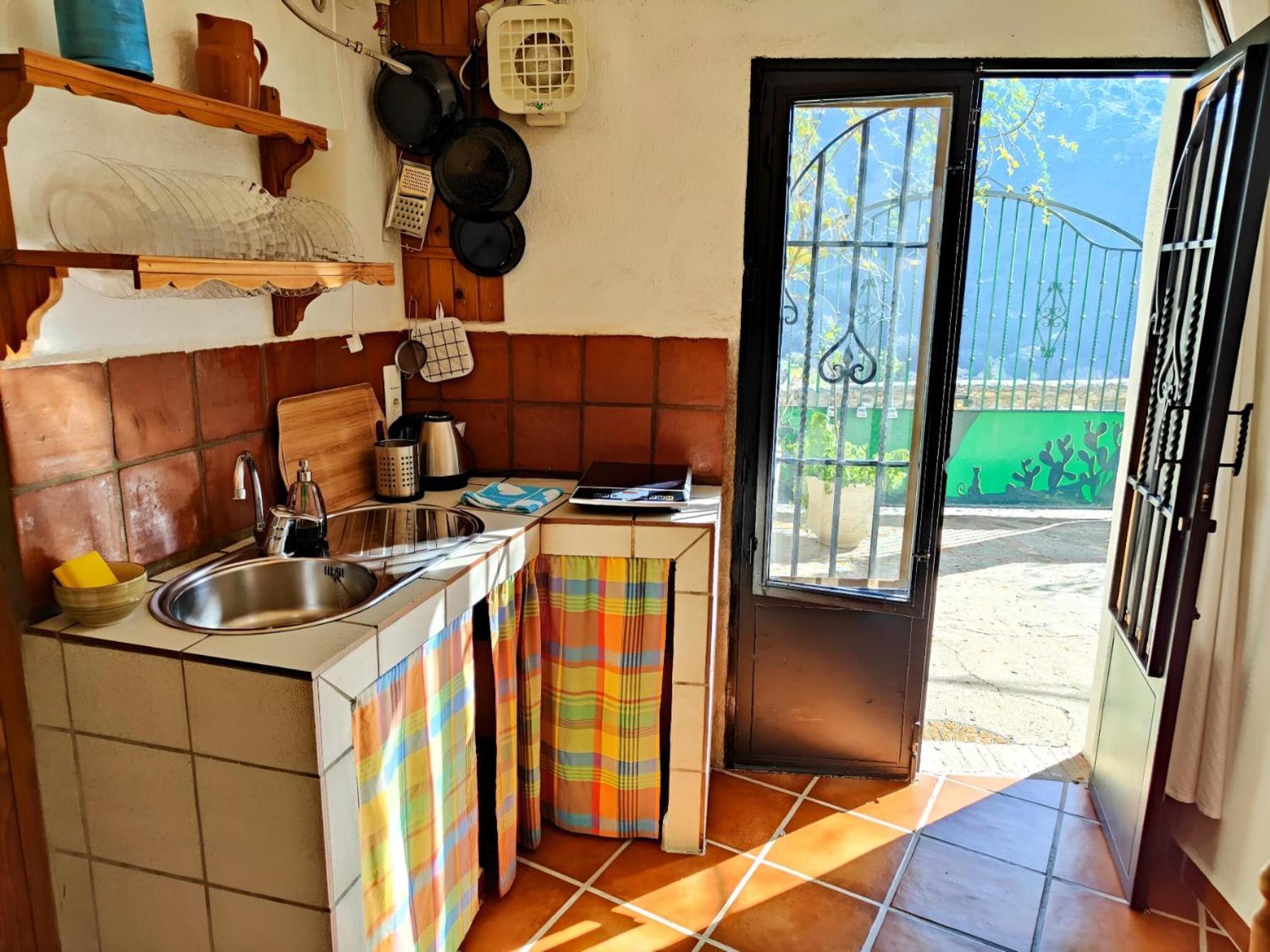 Cuevas El Abanico - VTAR vivienda turística de alojamiento rural