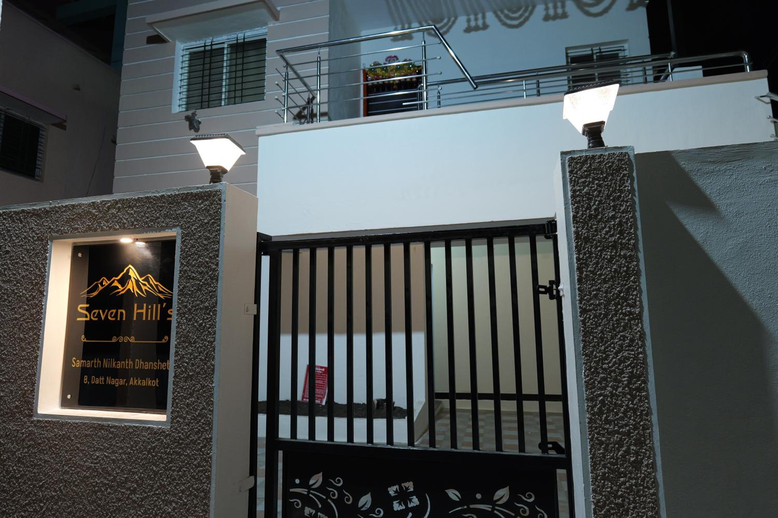 SEVEN HILLS Guest House, AKKALKOT view 2