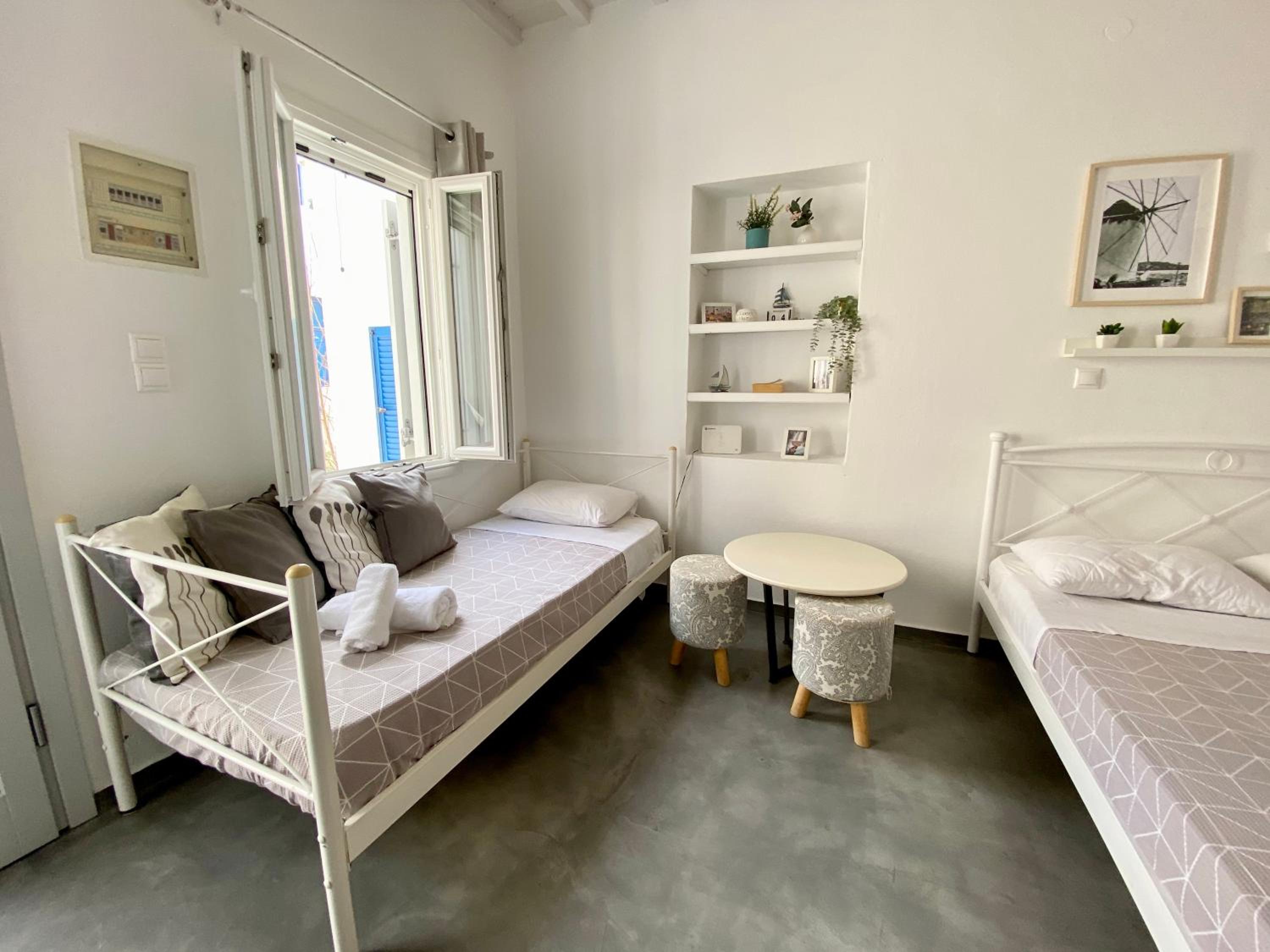 Elenita’s Mykonos town flat view 3