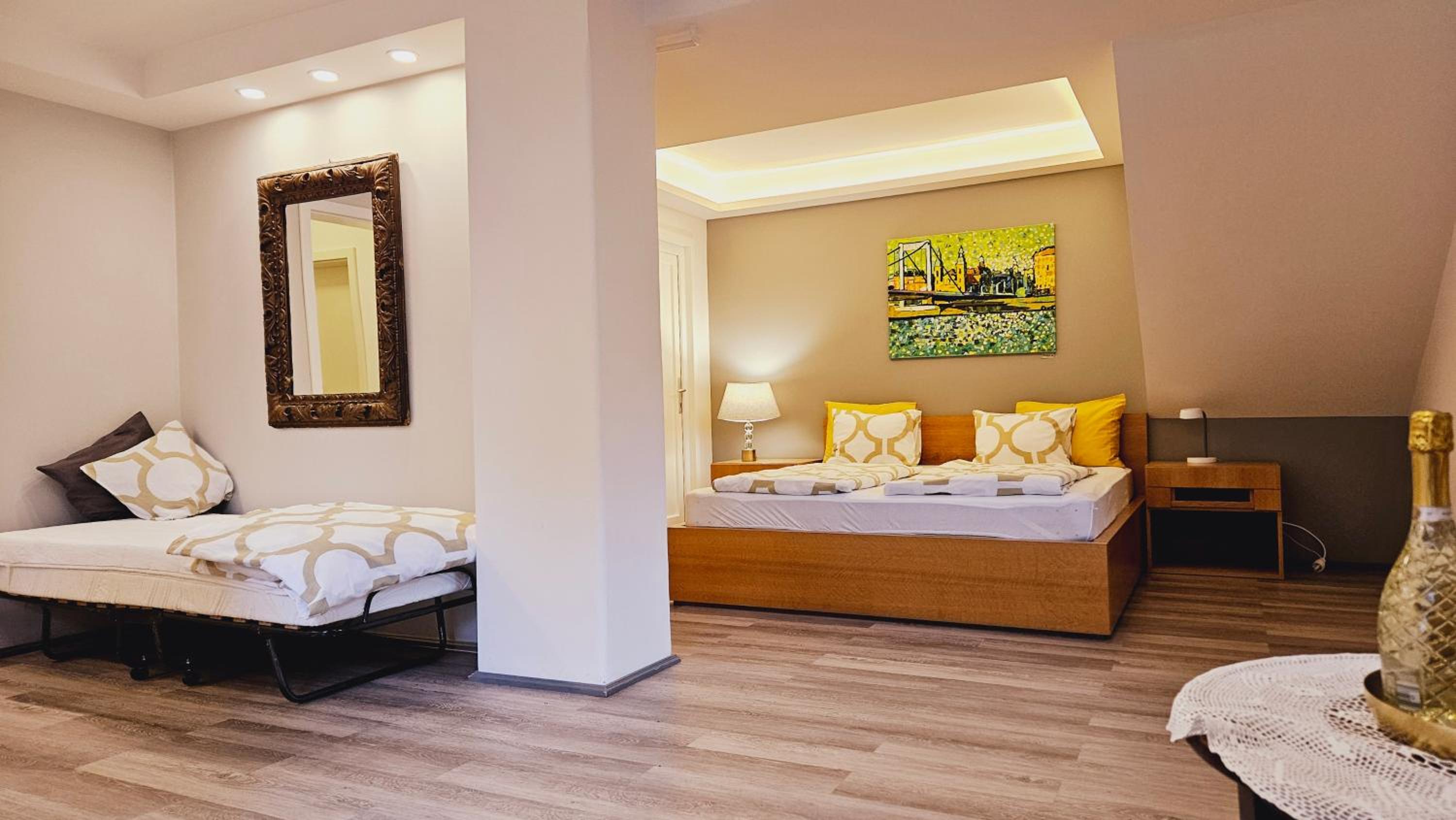 BudaSmile Appartment at Buda Castle - Aircon & FREE parking view 4