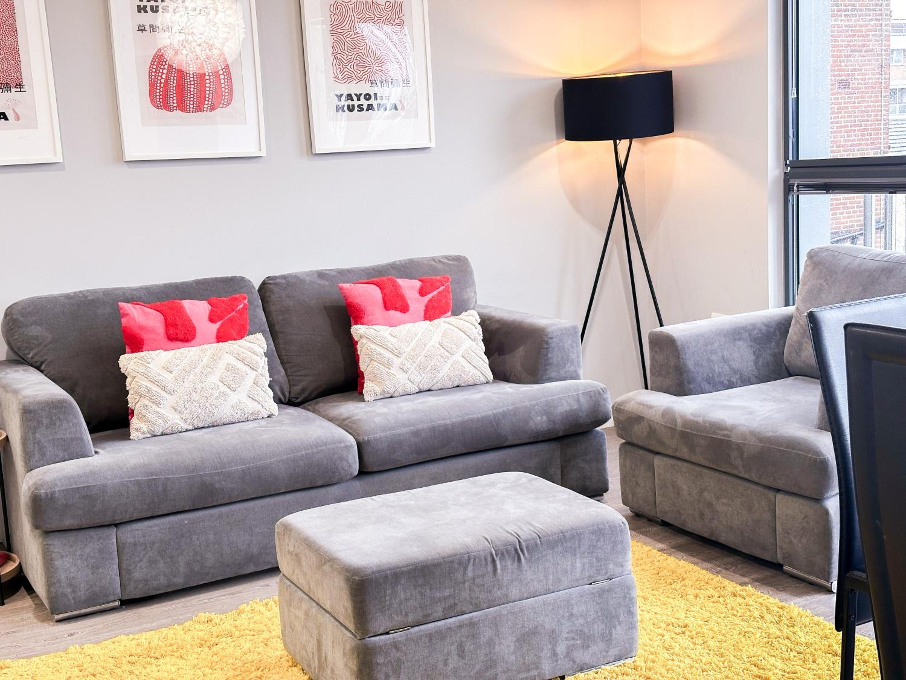 Contemporary Apartments with Private Balconies in Hoxton near Shoreditch, Old Street, Islington by NourNest Apartments