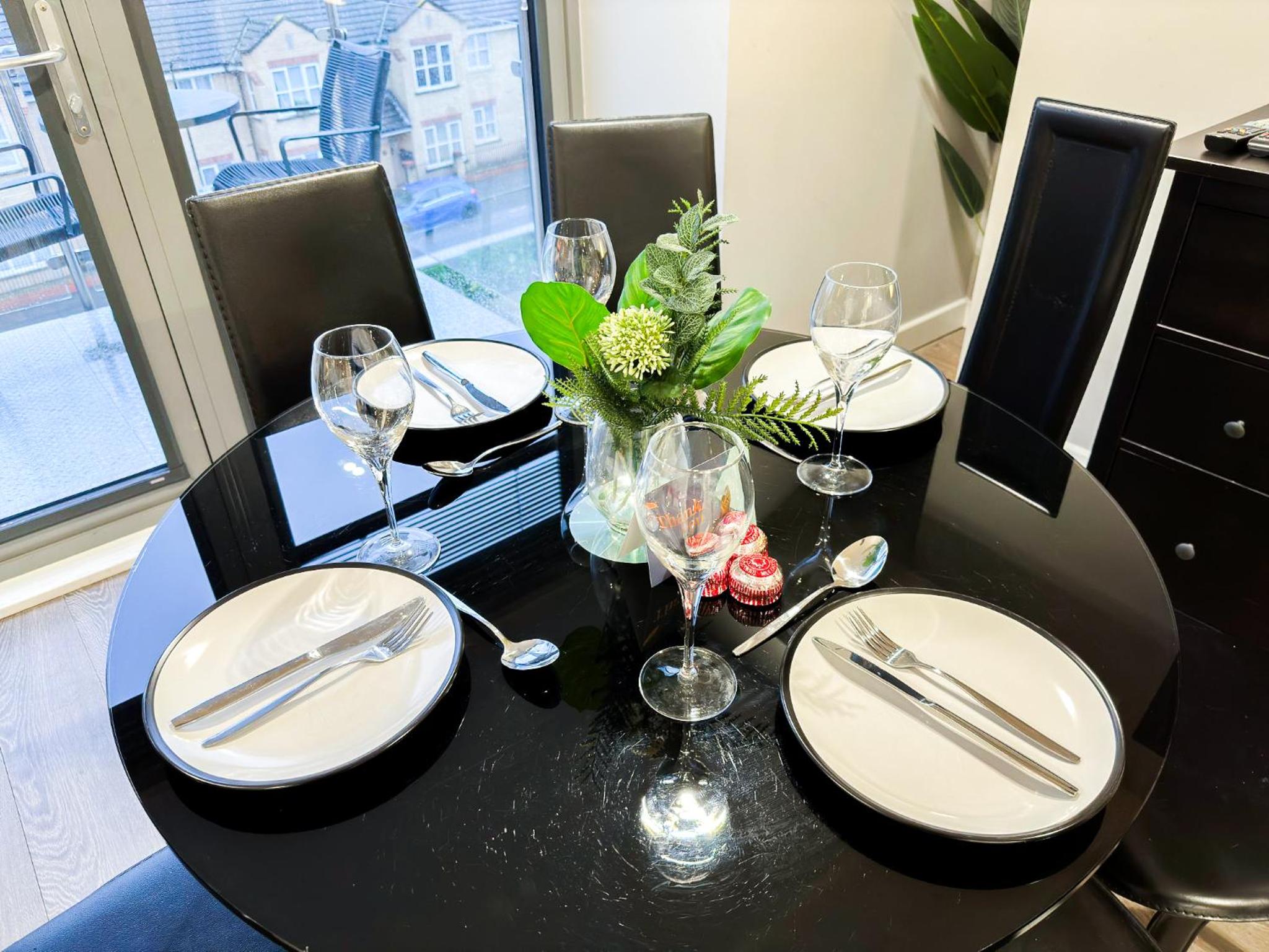 Contemporary Apartments with Private Balconies in Hoxton near Shoreditch, Old Street, Islington by NourNest Apartments