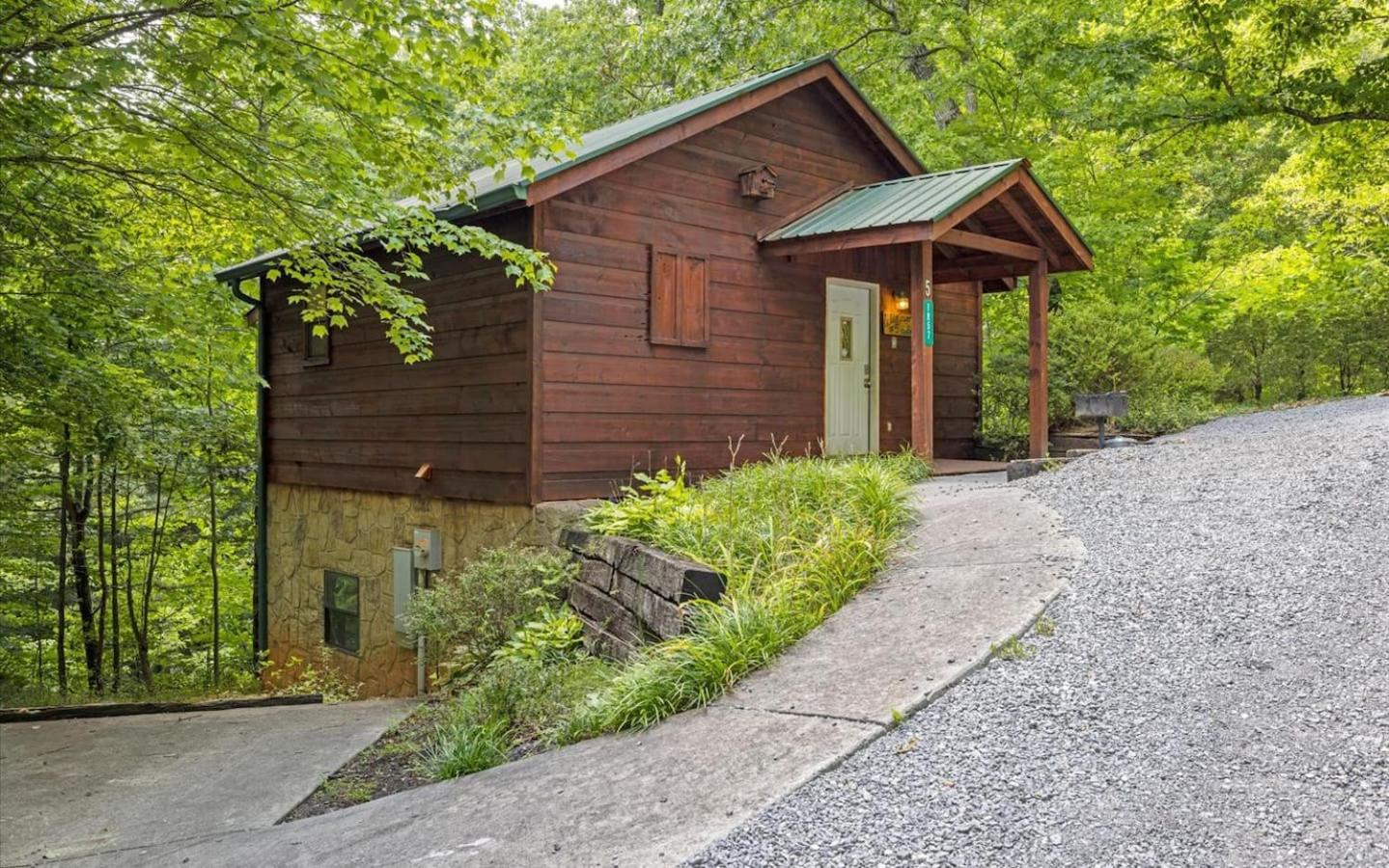 Smoky Mountain-View Cabin with Hot Tub & Firepit view 2