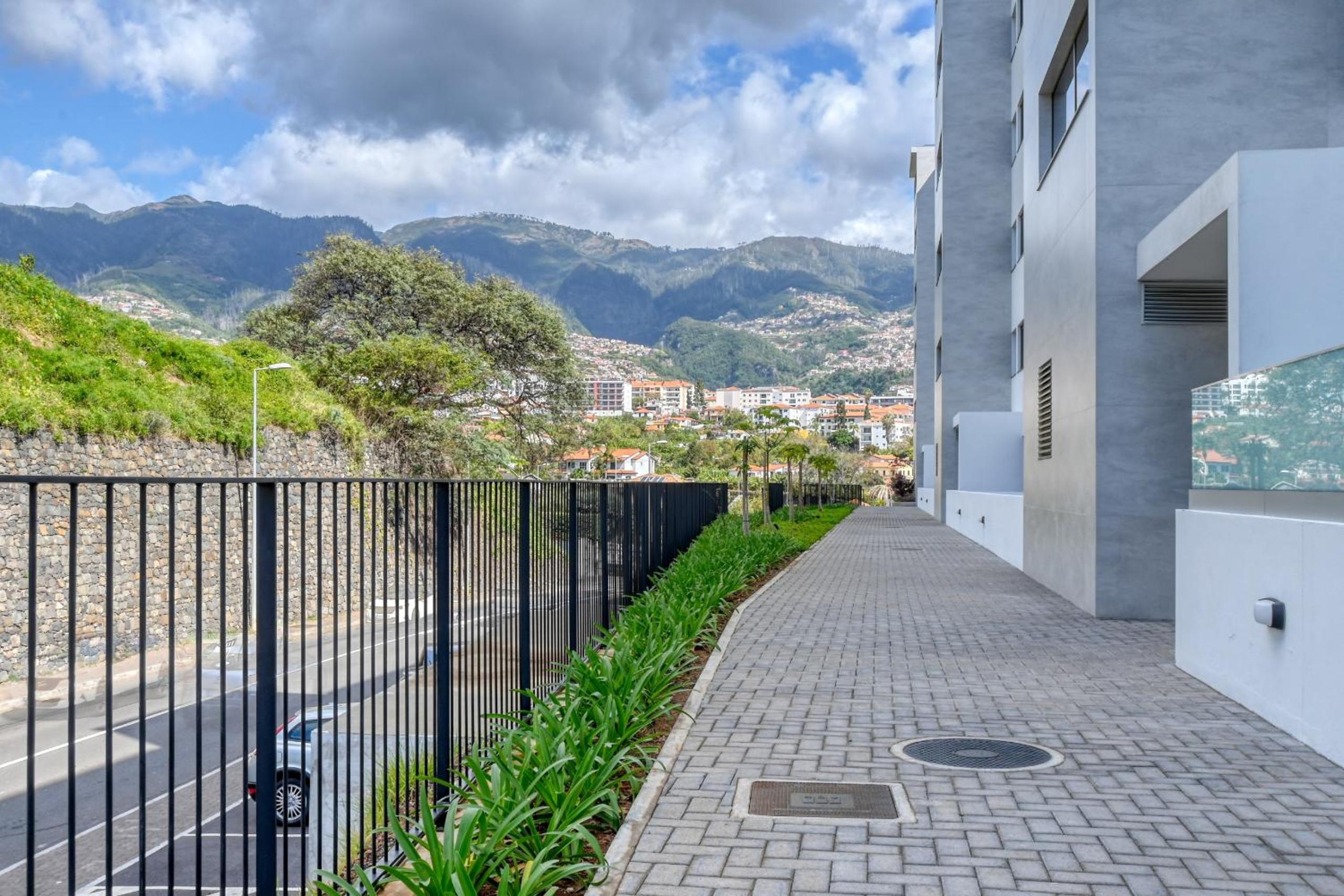 The Place by Nicolene, a Home in Madeira view 3