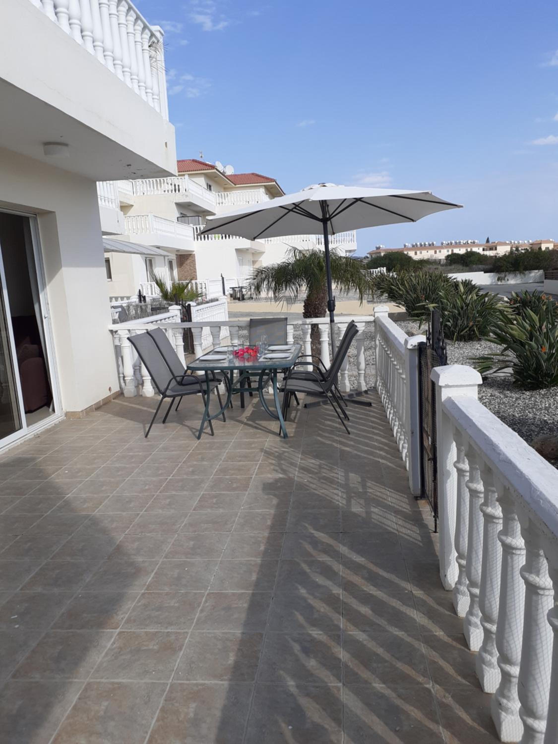 Luxury Cozy Apartment near NISSI BEACH