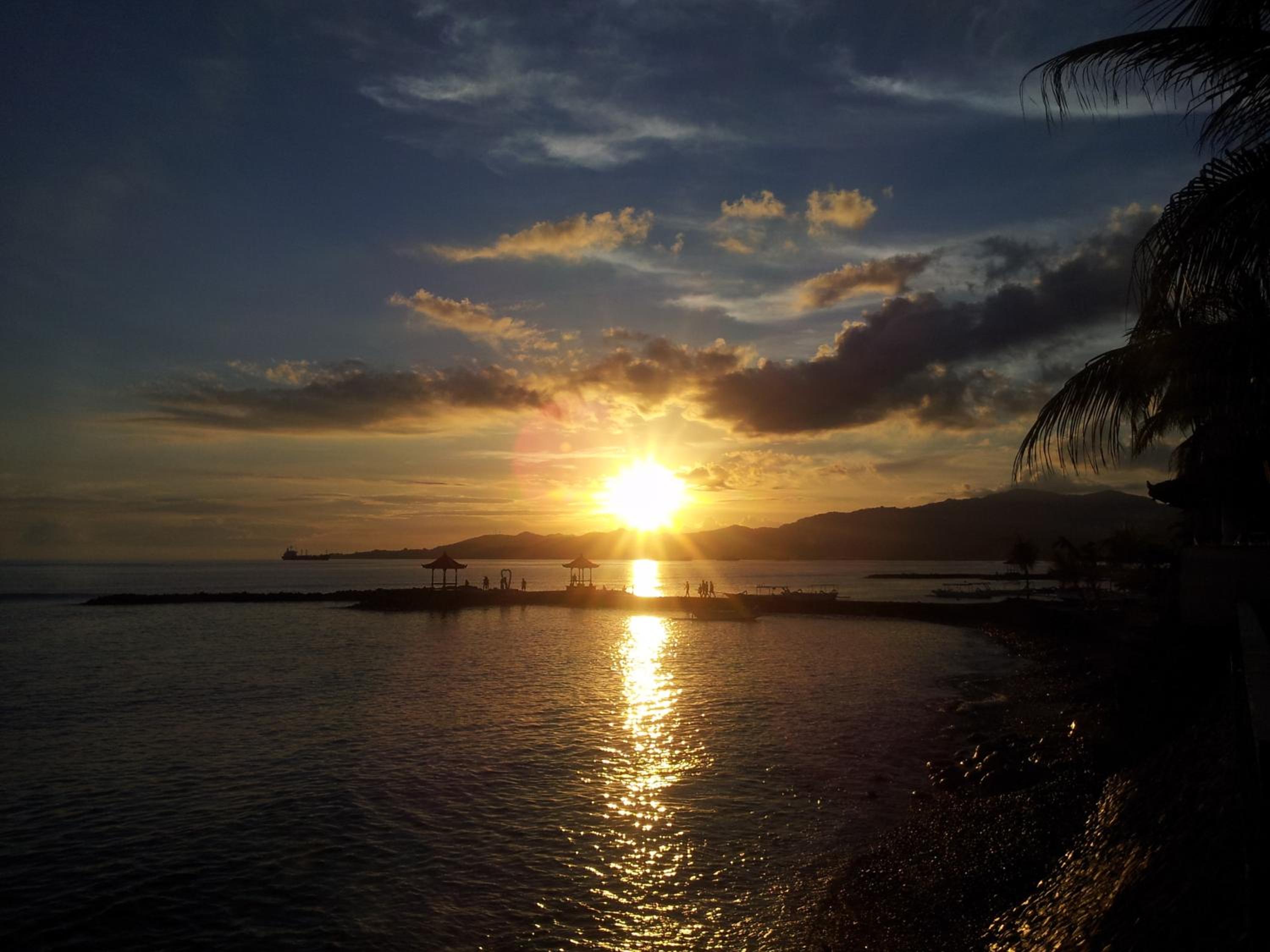 Segara Wangi Beach Cottages
