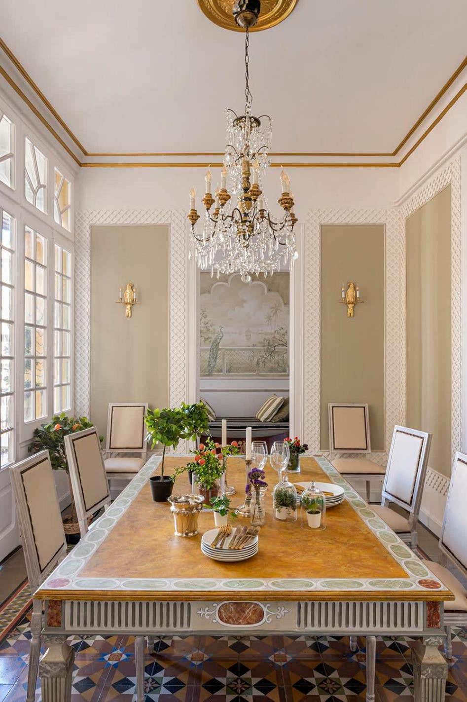 dining