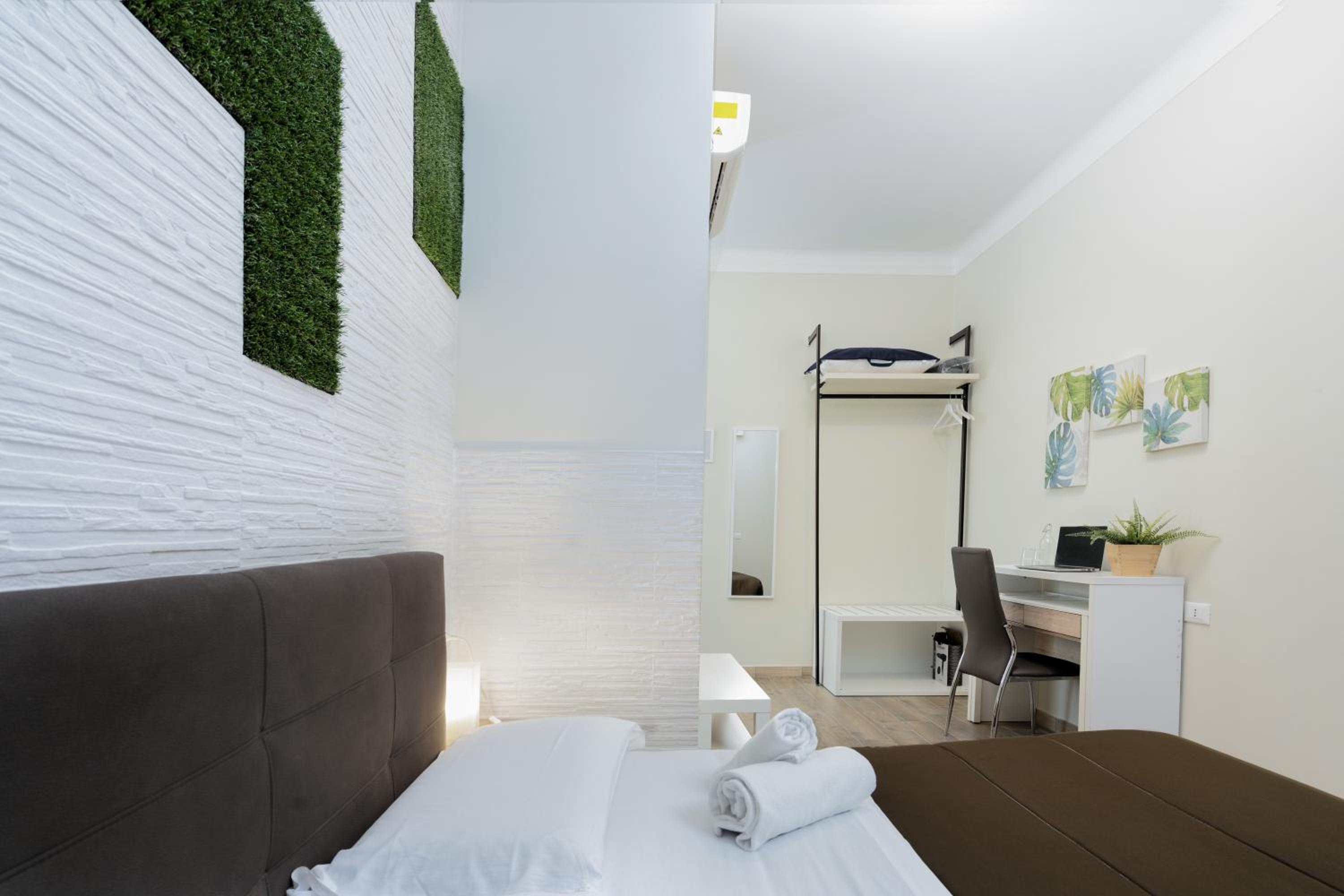Comfort Rooms Piazza Mariano Armellini