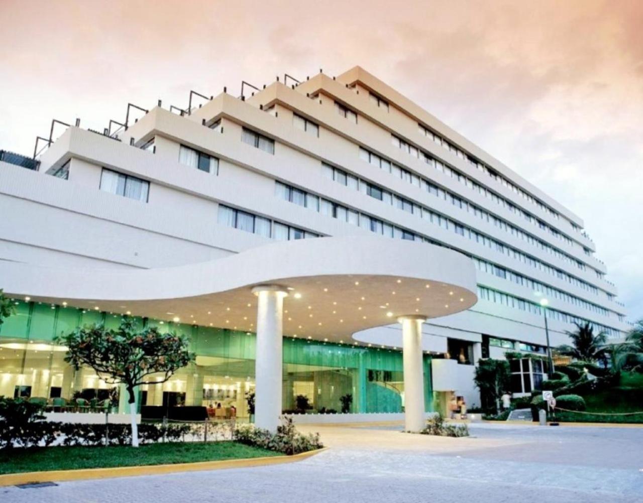 Zona Hotelera, acceso a la playa