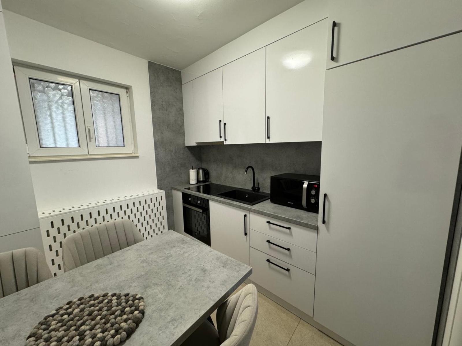 Estrada Apartment