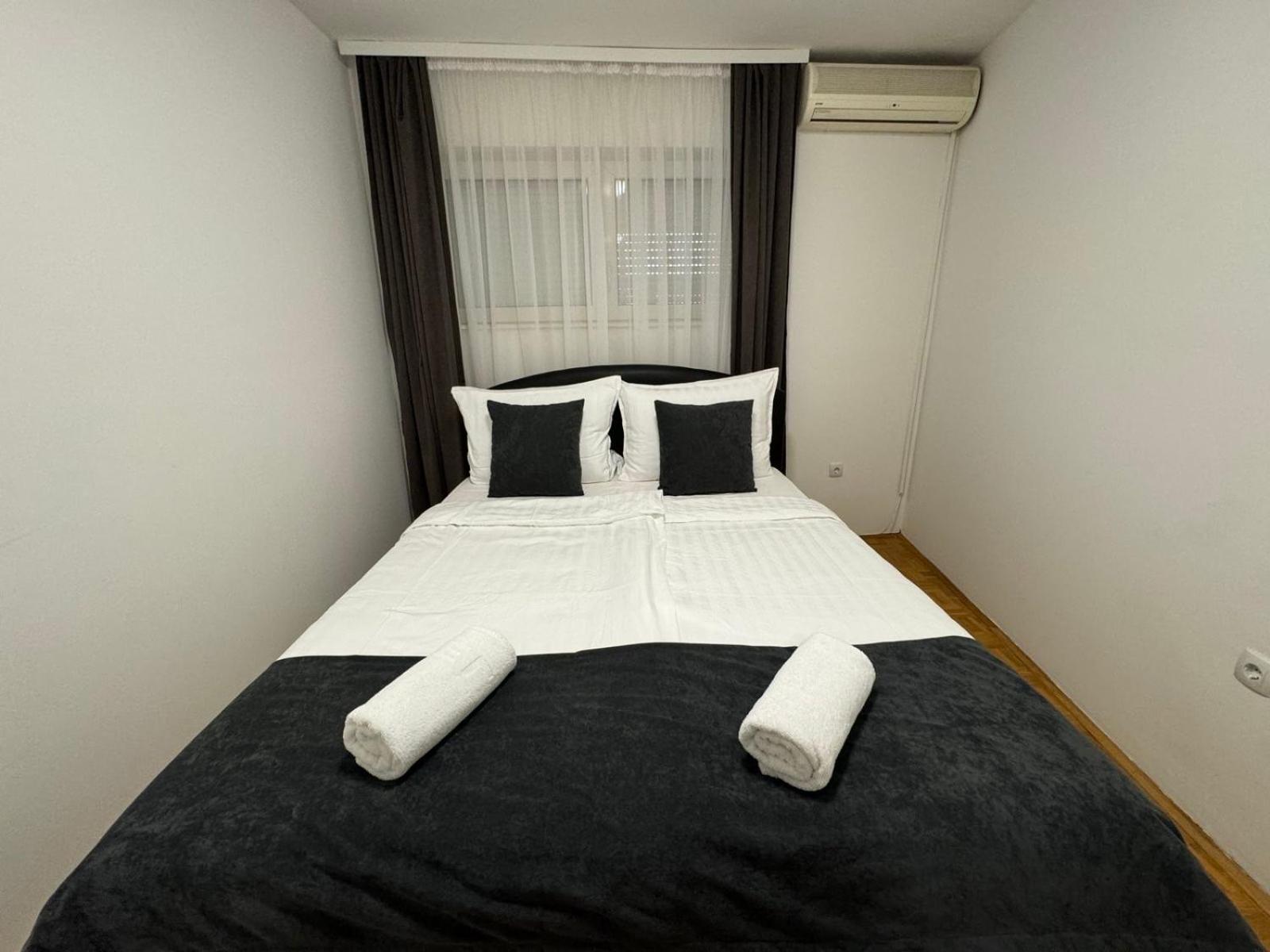 Estrada Apartment