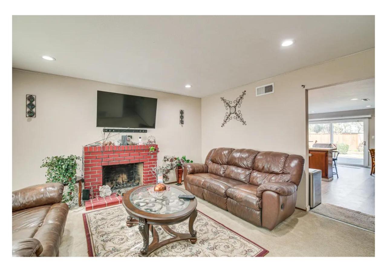 Newark Vacations - East Bay Cozy Getaway - Property Image 1