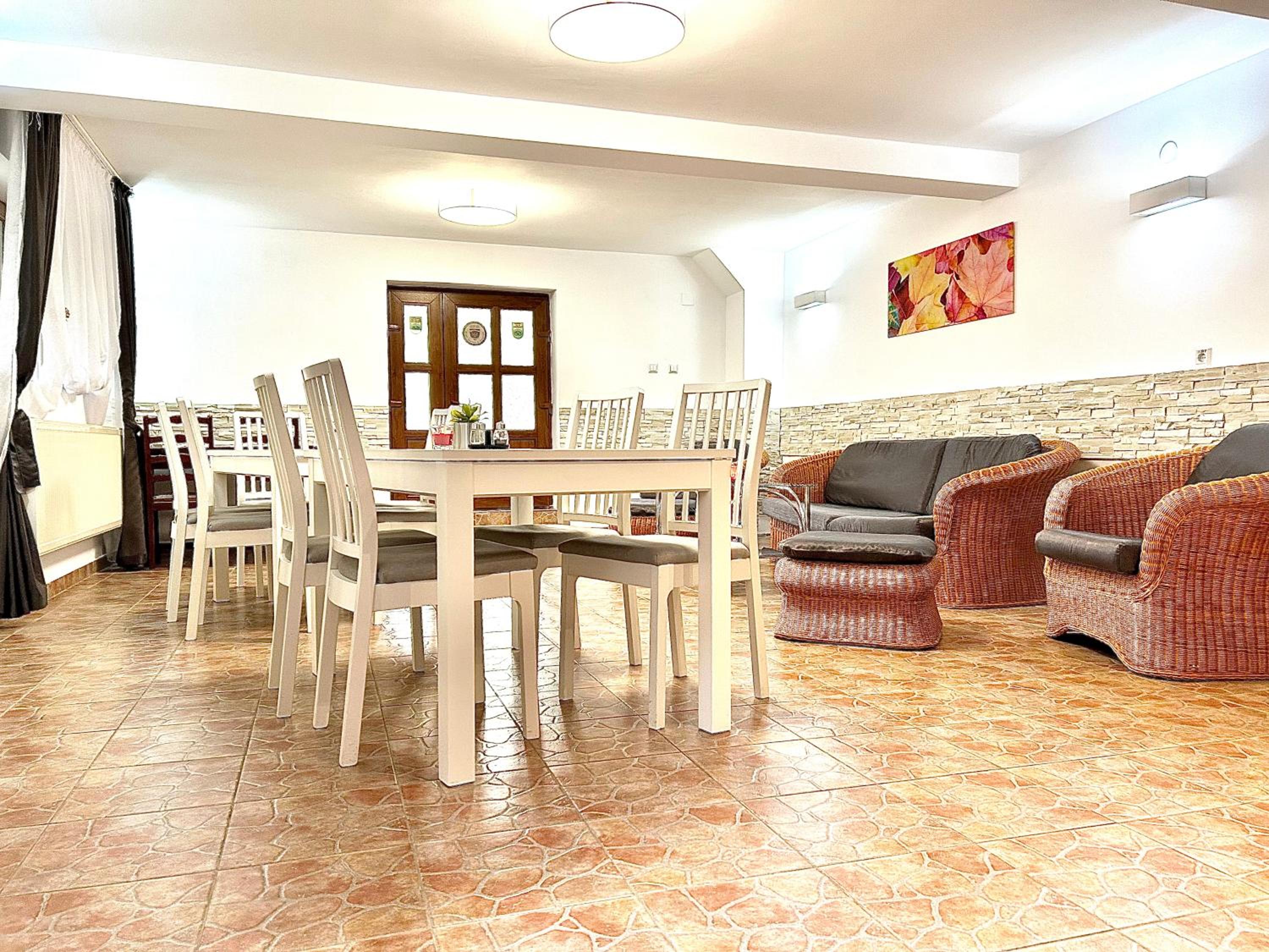 Casa Ador view 4