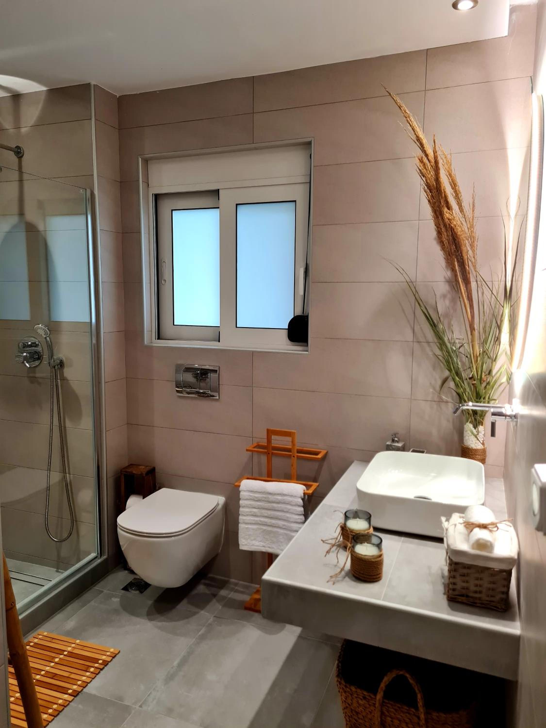 City Center Luxury Spacious apt A&M photo 4