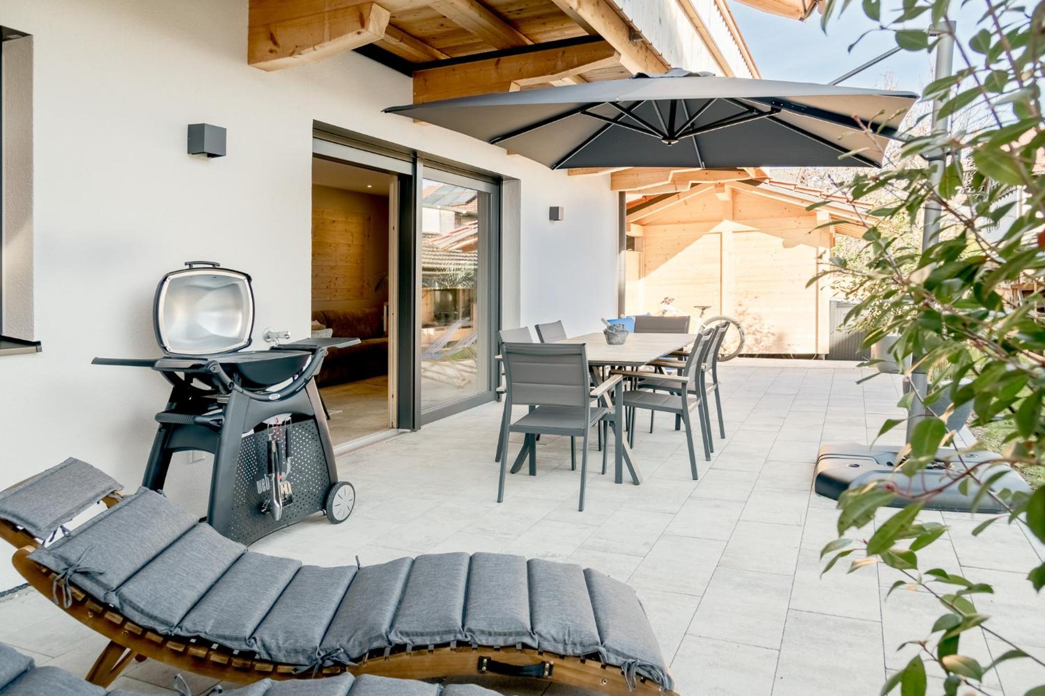 FENJOY: Ferienapartment mit Terrasse / Zentral / BBQ