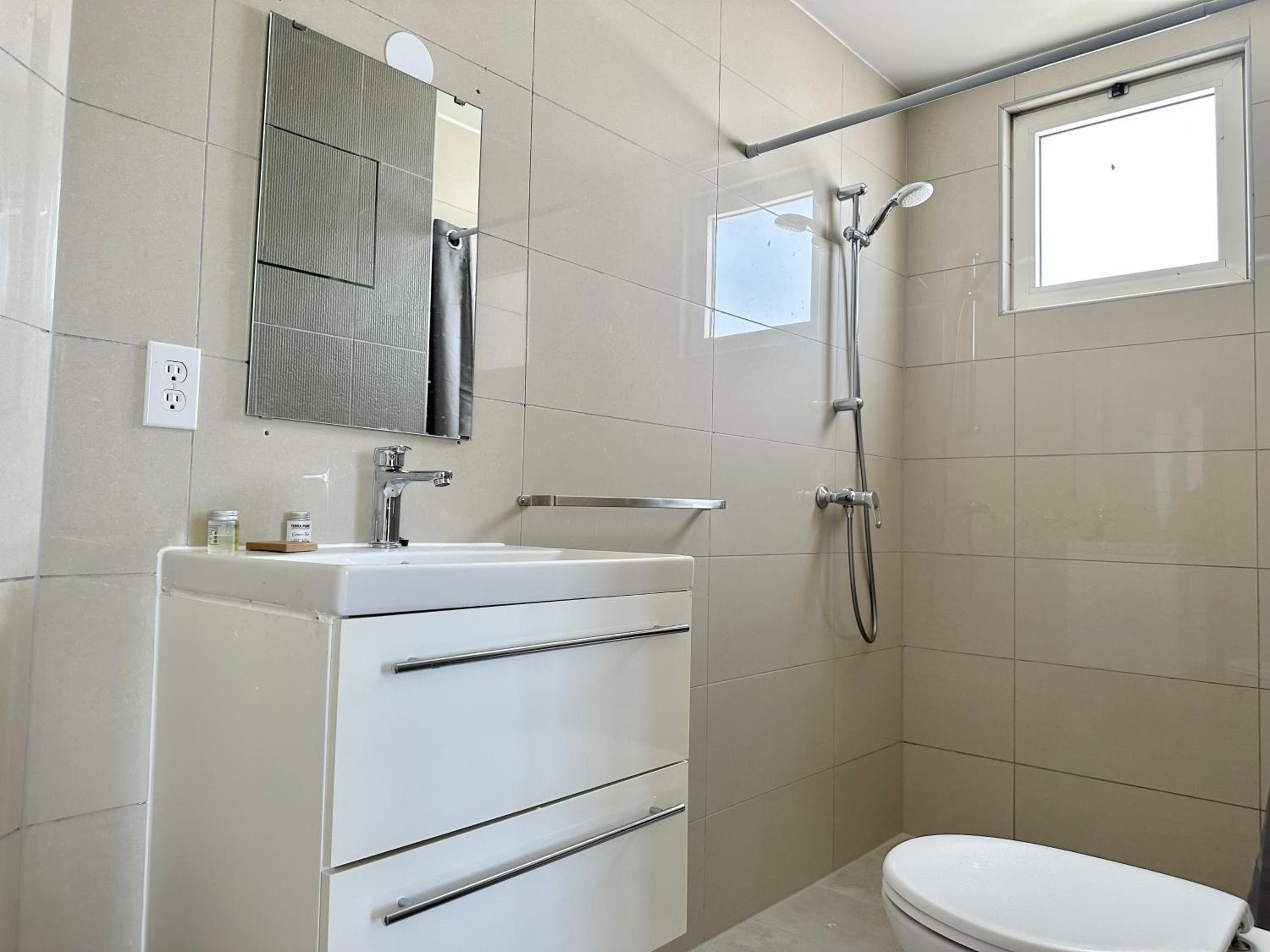 MERAKII SEAVIEW ESCAPE CURACAO
