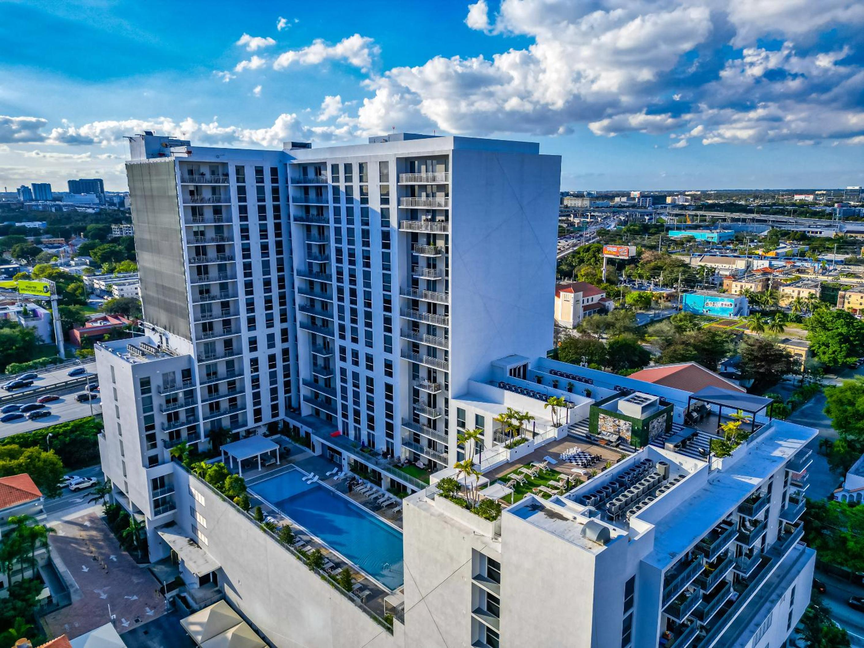 Prime Location 1-Bed Retreat With Free Parking