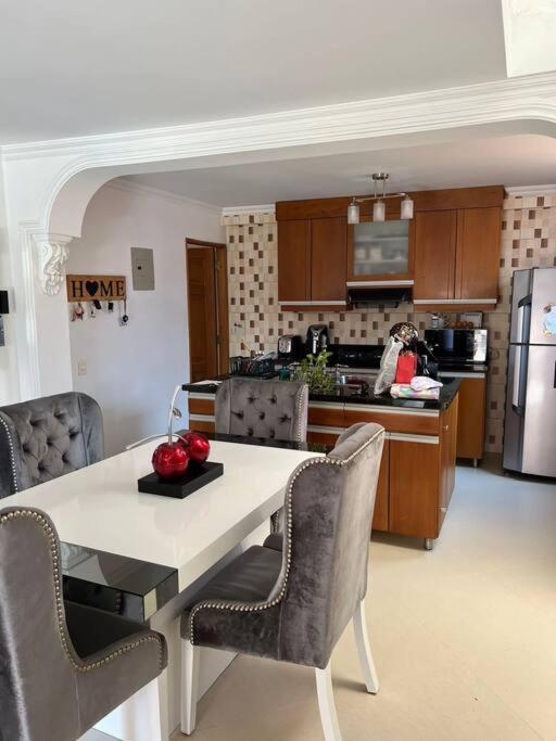 Apartment in laureles with jacuzzi and own gym