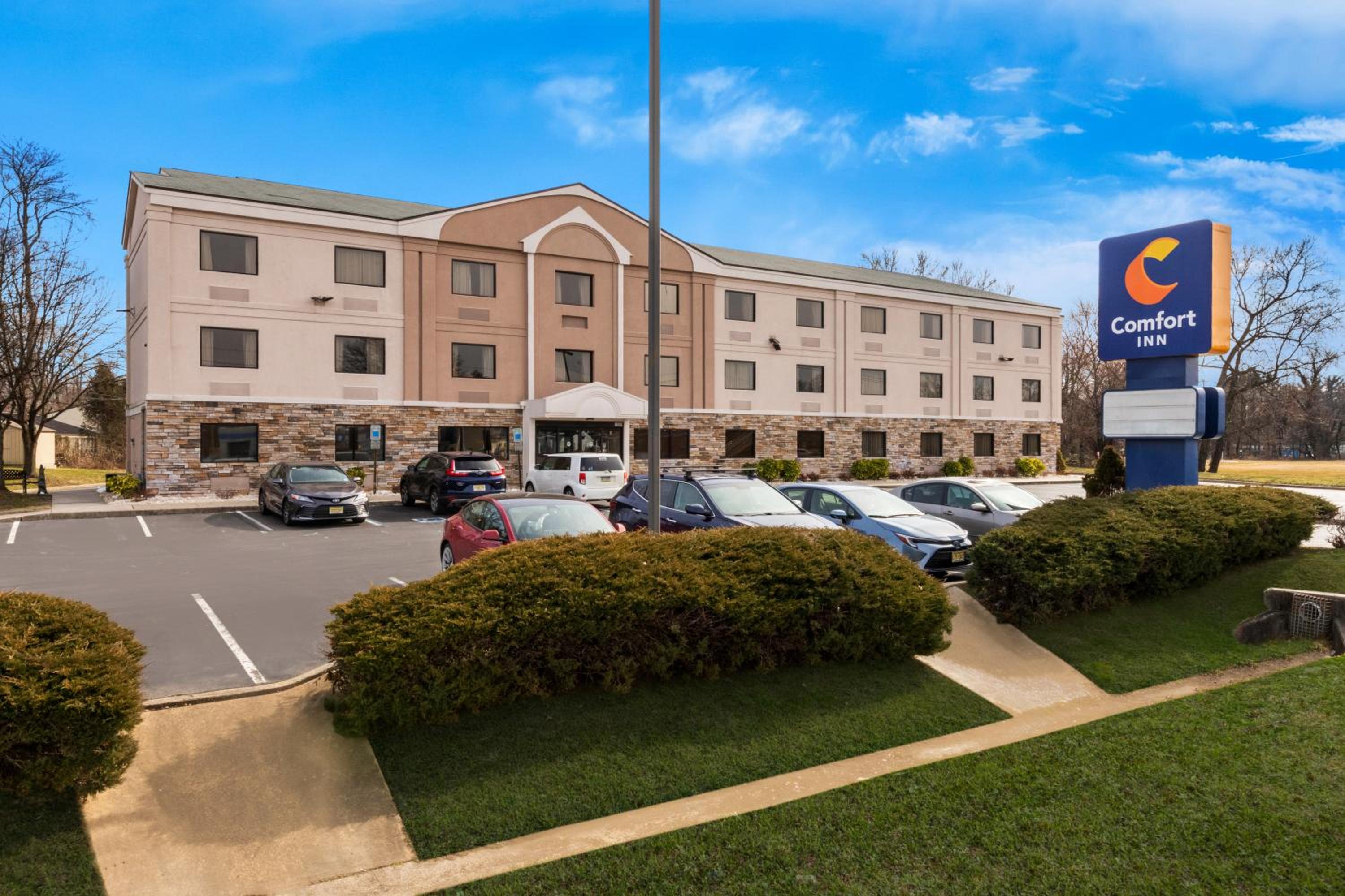 Comfort Inn Bordentown near NJ Turnpike view 2