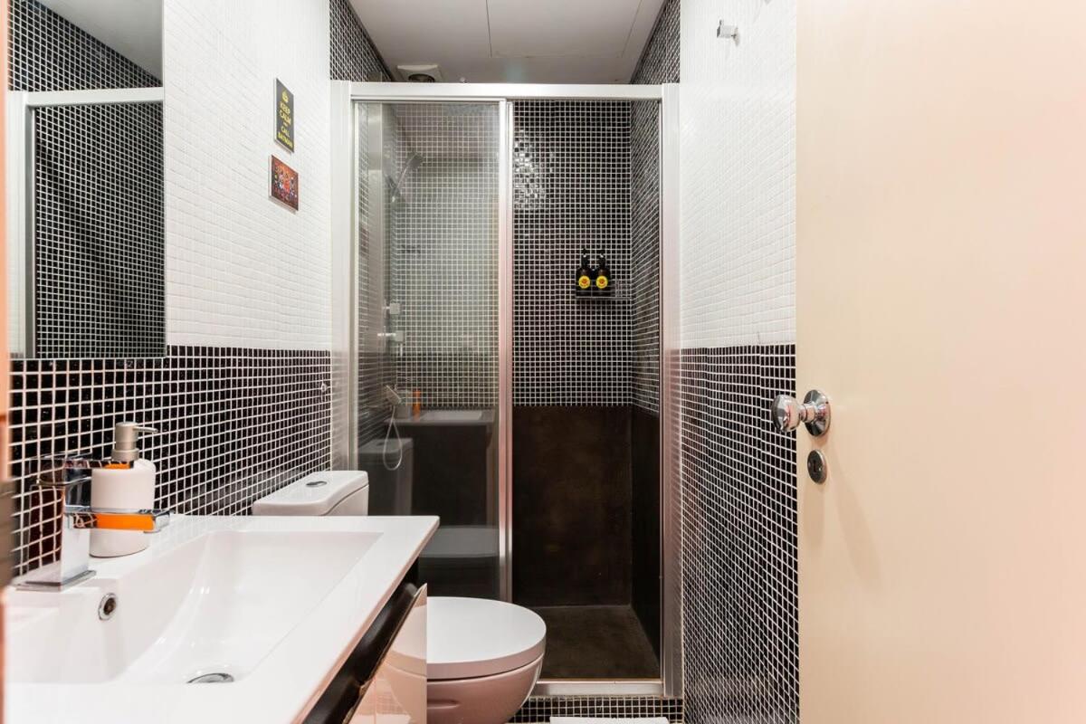 SuperCentralWalkAnywhere AC&Lift by LD Apartments