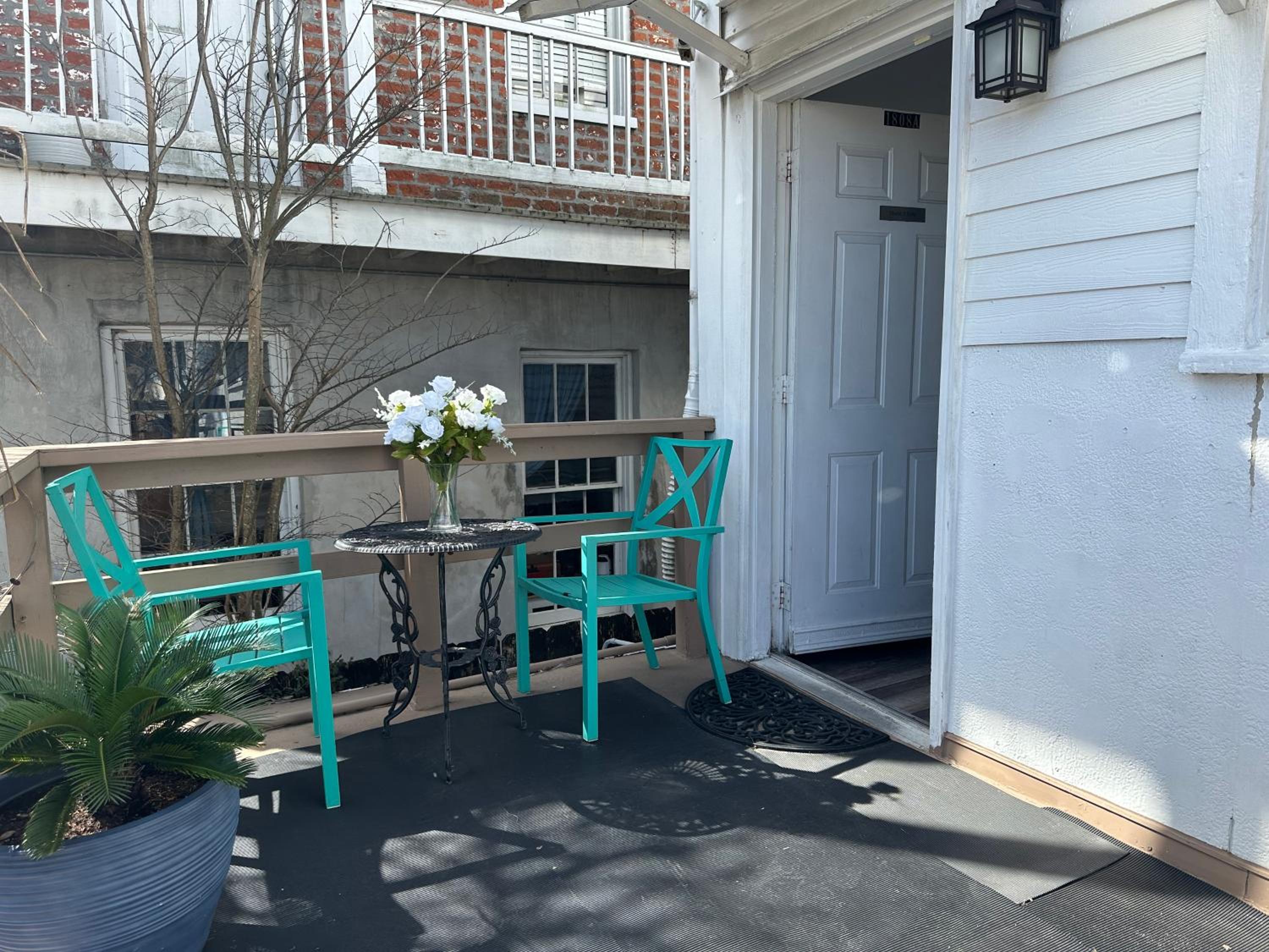 Hotel Magazine Mansion